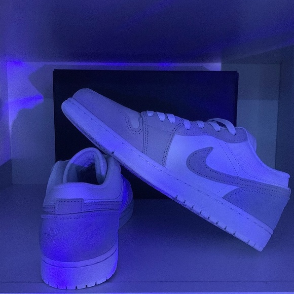 Men's Jordan 1 Paris DS - Picture 3 of 3